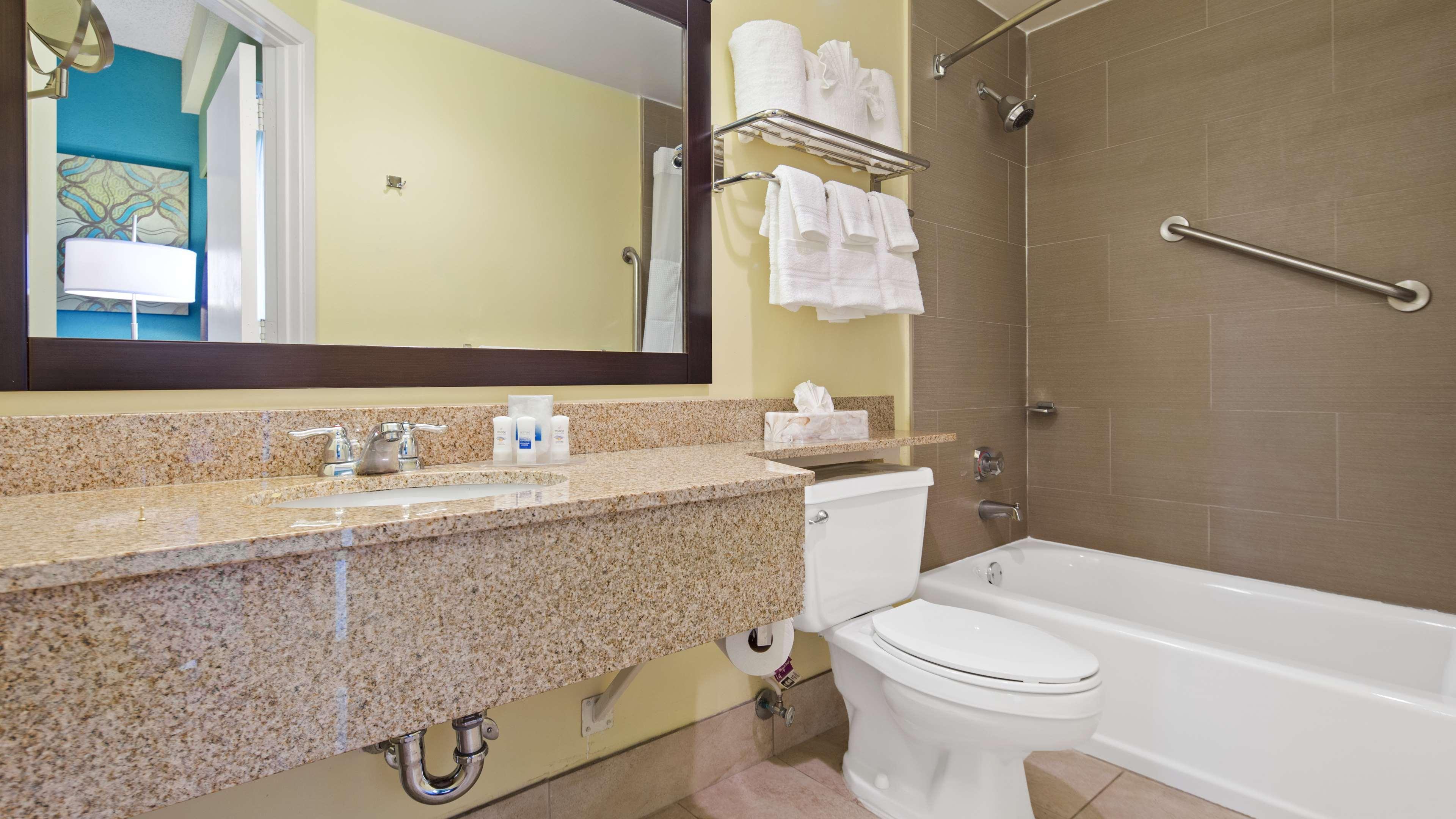 Western Deerfield Hotel&suites